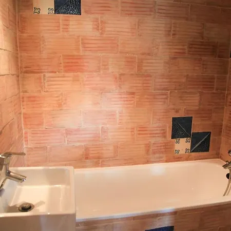 Traditional Four Bedroom Farmhouse Style House With Private Pool Bbq And Wifi In Villa