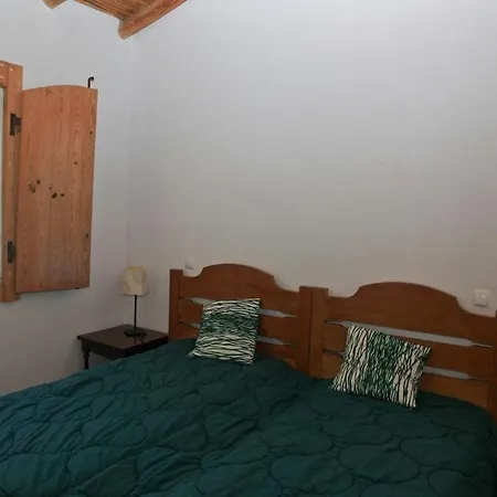 Traditional Four Bedroom Farmhouse Style House With Private Pool Bbq And Wifi In