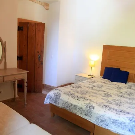 Traditional Four Bedroom Farmhouse Style House With Private Pool Bbq And Wifi In Villa Estômbar