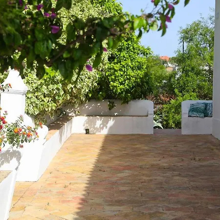 Villa Traditional Four Bedroom Farmhouse Style House With Private Pool Bbq And Wifi In Estômbar
